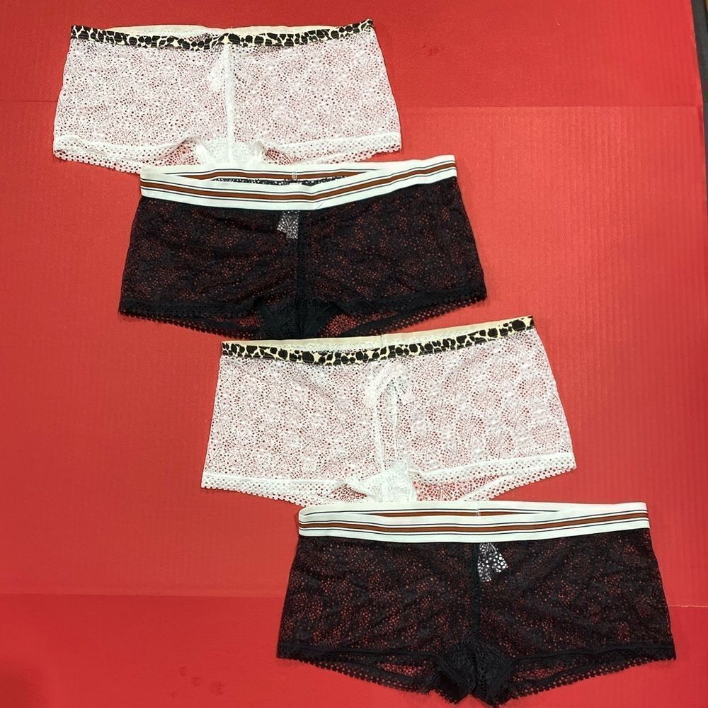 Victoria’s Secret 4 crochet lace shortie boyshorts